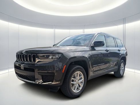 New 2026 Jeep Grand Cherokee L 2WD image 8
