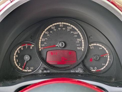 Used 2013 Volkswagen Beetle 2.5 FWD image 11