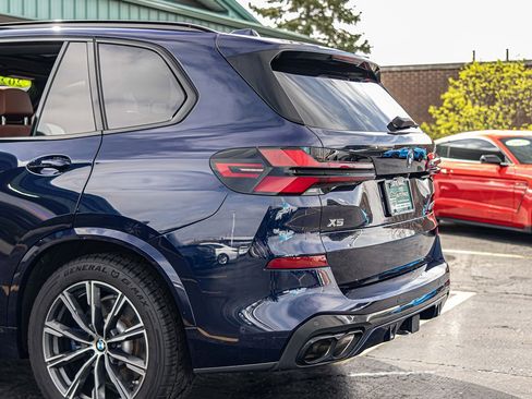 Used 2024 BMW X5 M60i w/ Climate Comfort Package image 13