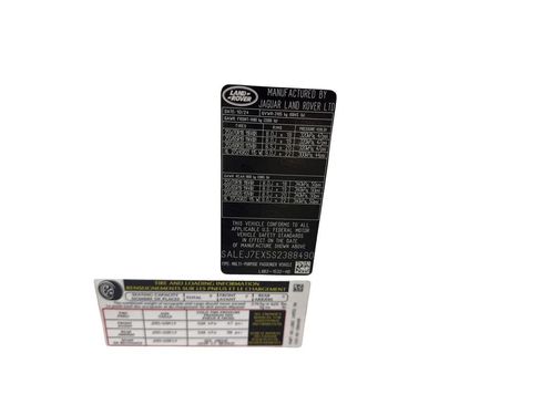 Used 2025 Land Rover Defender 110 S image 86