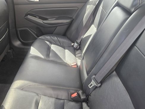 Used 2023 Nissan Altima 2.5 SL FWD image 8