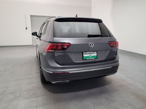 Used 2020 Volkswagen Tiguan SE w/ Panoramic Sunroof Package FWD image 6