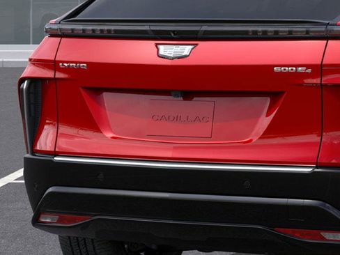 New 2025 Cadillac Lyriq Luxury image 45