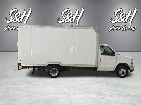 Used 2018 Ford E-350 and Econoline 350 Super Duty w/ Power Windows & Locks Group image 18