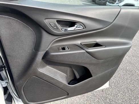 Used 2024 Chevrolet Equinox LT image 15