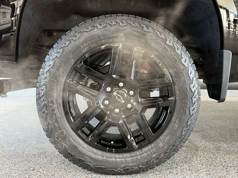 New 2026 Chevrolet Silverado 1500 Custom Trail Boss w/ Turbomax Blackout Package image 29