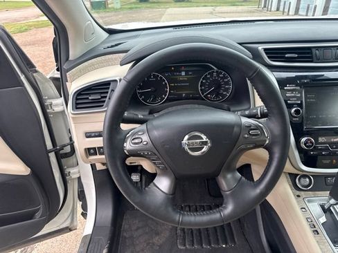 Used 2020 Nissan Murano SL w/ Moonroof Package AWD/4WD image 14