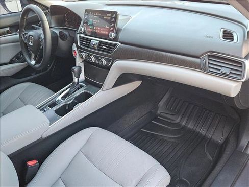 Used 2018 Honda Accord EX-L image 22