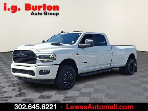 Used 2024 RAM 3500 Laramie w/ Night Edition AWD/4WD image 3