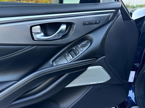 Used 2021 INFINITI Q60 3.0t Luxe w/ Essential Package image 19