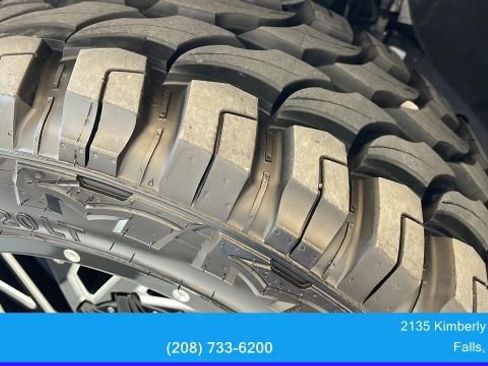 Used 2021 Chevrolet Silverado 1500 Custom Trail Boss w/ LPO, Dark Essentials Package image 10