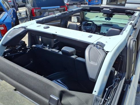 Used 2023 Ford Bronco Badlands AWD/4WD image 7
