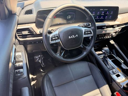 Used 2024 Kia Telluride EX w/ EX Captain's Chair Package FWD image 26