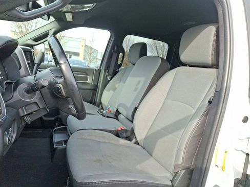 Used 2024 RAM 2500 Big Horn image 24