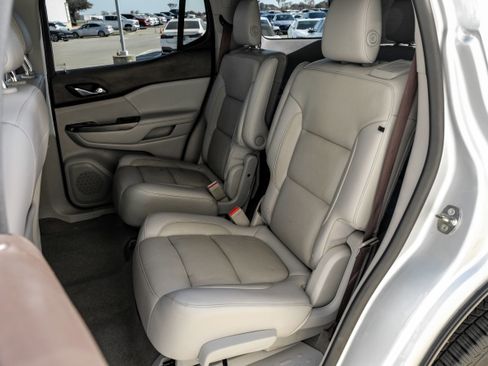 Used 2018 GMC Acadia SLT image 39