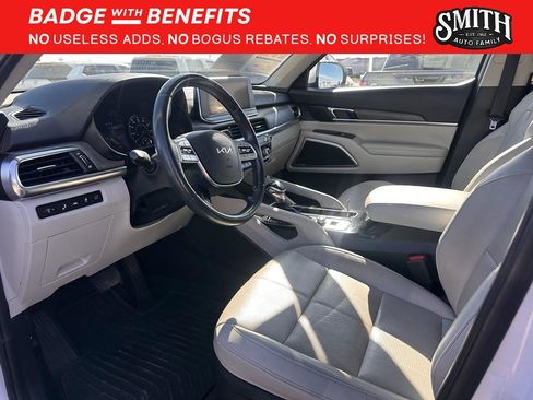 Used 2022 Kia Telluride EX w/ EX Premium Package image 10