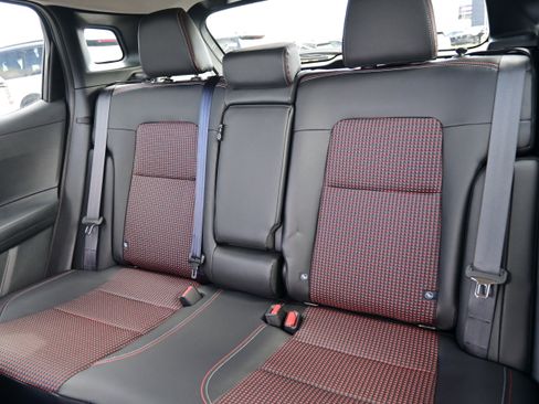 New 2026 Nissan Kicks SR w/ Cold Weather Package image 25