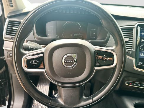 Used 2018 Volvo XC90 T5 Momentum w/ Convenience Package AWD/4WD image 17