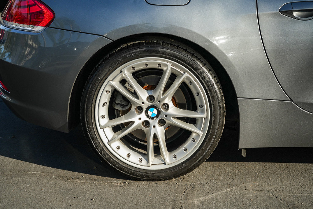 Used 2009 BMW Z4 sDrive30i RWD image 11