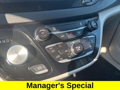 Used 2023 Chrysler Voyager LX FWD image 22
