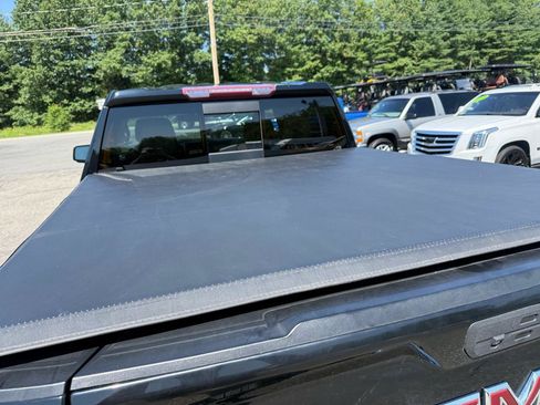 Used 2021 GMC Sierra 1500 Denali AWD/4WD image 11