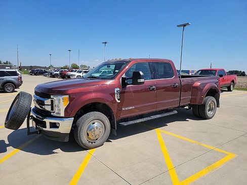 Used 2017 Ford F350 XLT w/ XLT Value Package AWD/4WD image 6