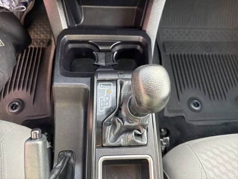 Used 2022 Toyota Tacoma 4x4 Double Cab image 21