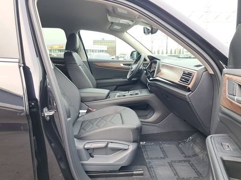 New 2026 Volkswagen Atlas SE image 17