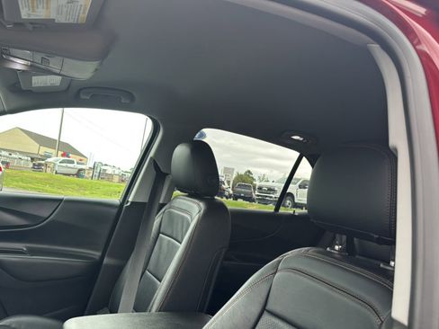 Used 2021 Chevrolet Equinox LT image 18