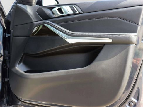 Used 2019 BMW X5 xDrive40i w/ Convenience Package image 32