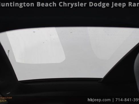 Used 2022 Mercedes-Benz CLA 35 AMG 4MATIC image 36