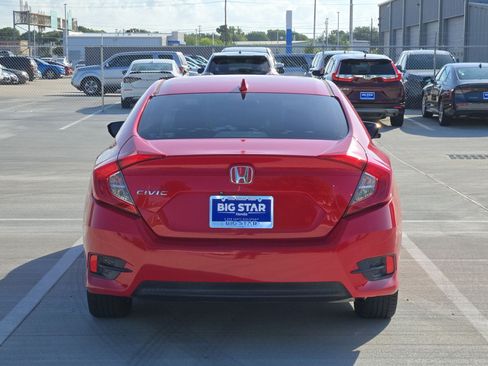 Used 2017 Honda Civic EX image 5