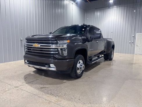 Used 2021 Chevrolet Silverado 3500 High Country image 1