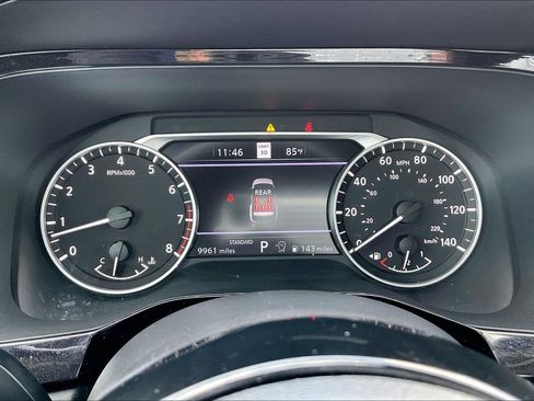 Used 2024 Nissan Pathfinder SL w/ SL Premium Package FWD image 12