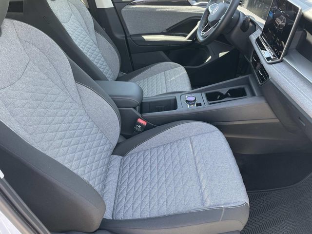 Used 2026 Volkswagen Tiguan S FWD image 28
