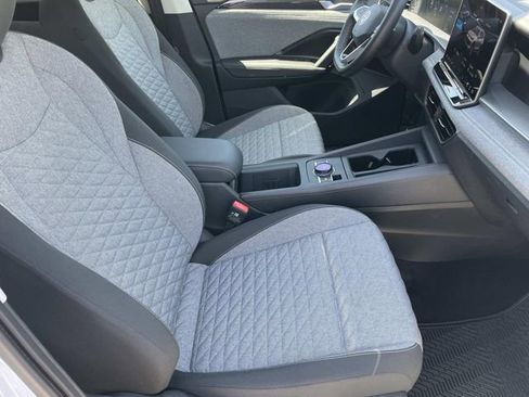 Used 2026 Volkswagen Tiguan S FWD image 28
