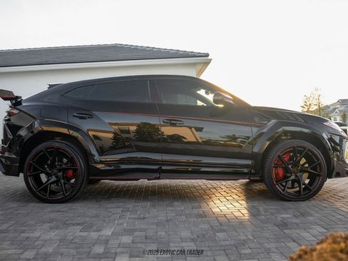 Used 2021 Lamborghini Urus image 9