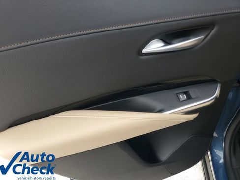 Certified 2024 Cadillac XT4 Luxury FWD image 14