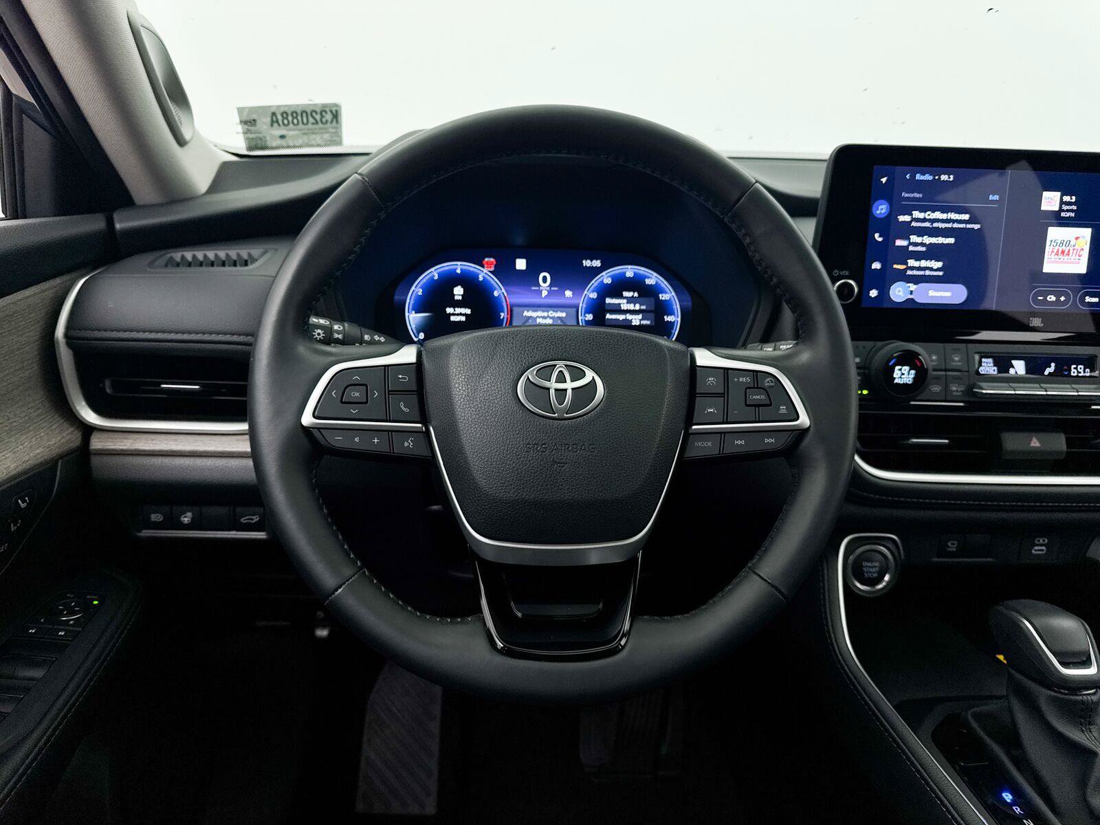 Used 2025 Toyota Grand Highlander FWD image 4