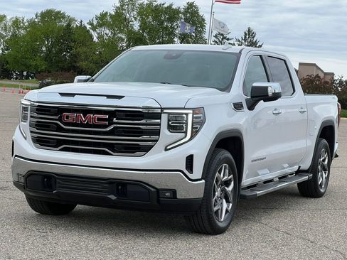 Used 2023 GMC Sierra 1500 SLT w/ SLT Convenience Package AWD/4WD image 52
