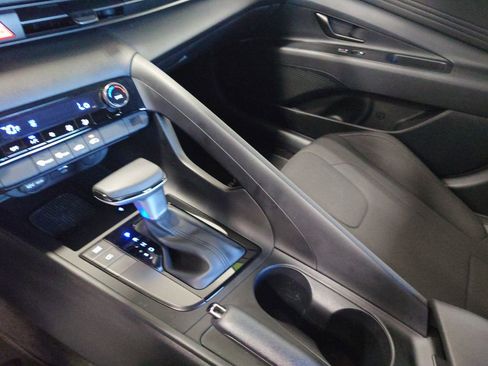 Certified 2026 Hyundai Elantra Sport FWD image 24