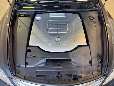 Used 2011 Lexus LS 460 AWD w/ Comfort Pkg image 34
