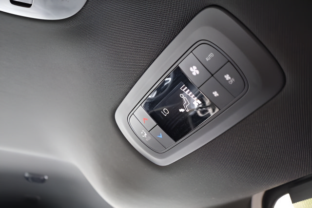 Used 2025 Chrysler Pacifica Select FWD image 20