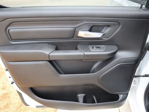 New 2026 RAM 1500 Express AWD/4WD image 16
