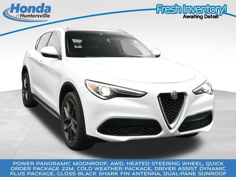 Used 2018 Alfa Romeo Stelvio AWD image 1