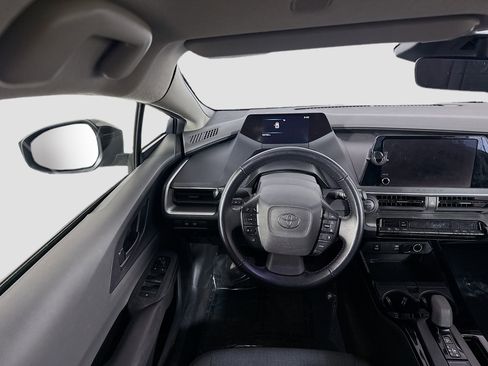 Used 2023 Toyota Prius LE image 17