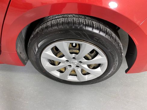 Used 2020 Toyota Corolla LE image 23