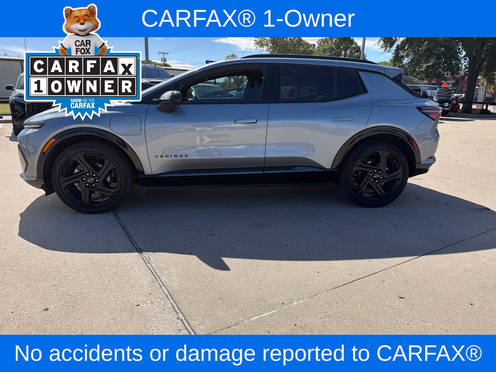 Used 2024 Chevrolet Equinox EV RS FWD image 2