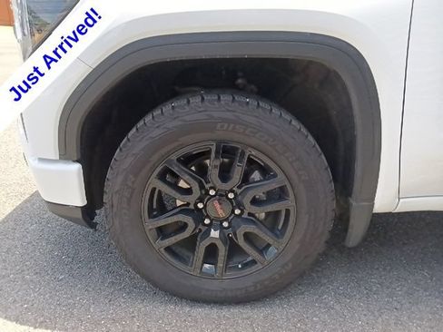 Used 2024 GMC Sierra 1500 Elevation AWD/4WD image 10