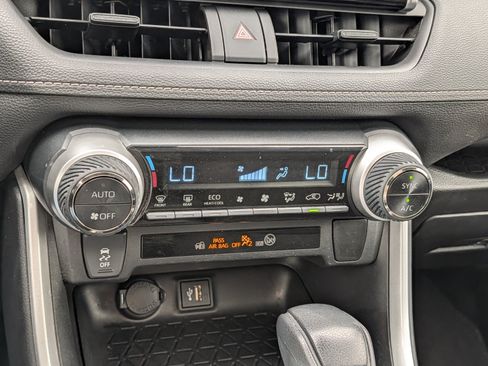 Used 2023 Toyota RAV4 XLE w/ Convenience Package AWD/4WD image 31